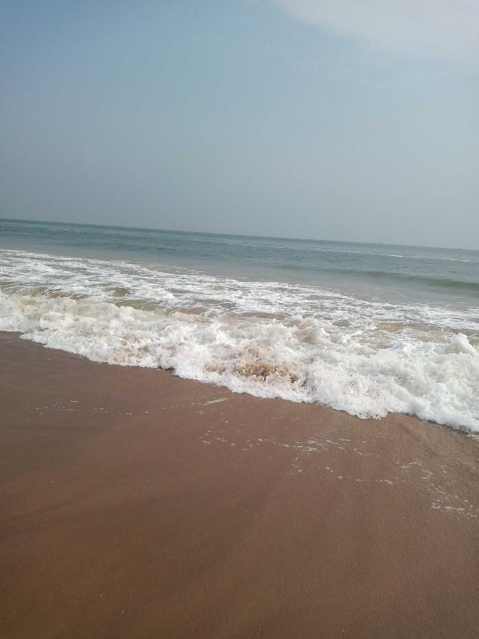 Oyo Royal Ruby Enclave Hotel Puri Exterior foto